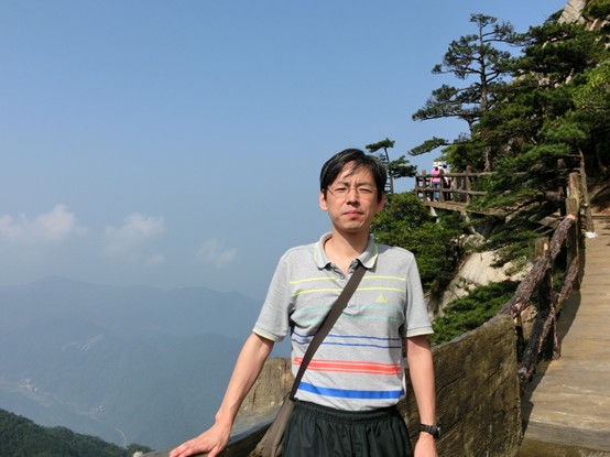 曾伟生活照.jpg 曾伟生活照.jpg