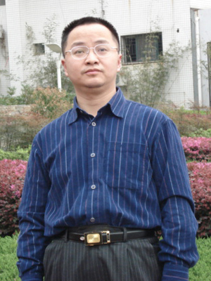 邓忠华生活照.jpg 邓忠华生活照.jpg